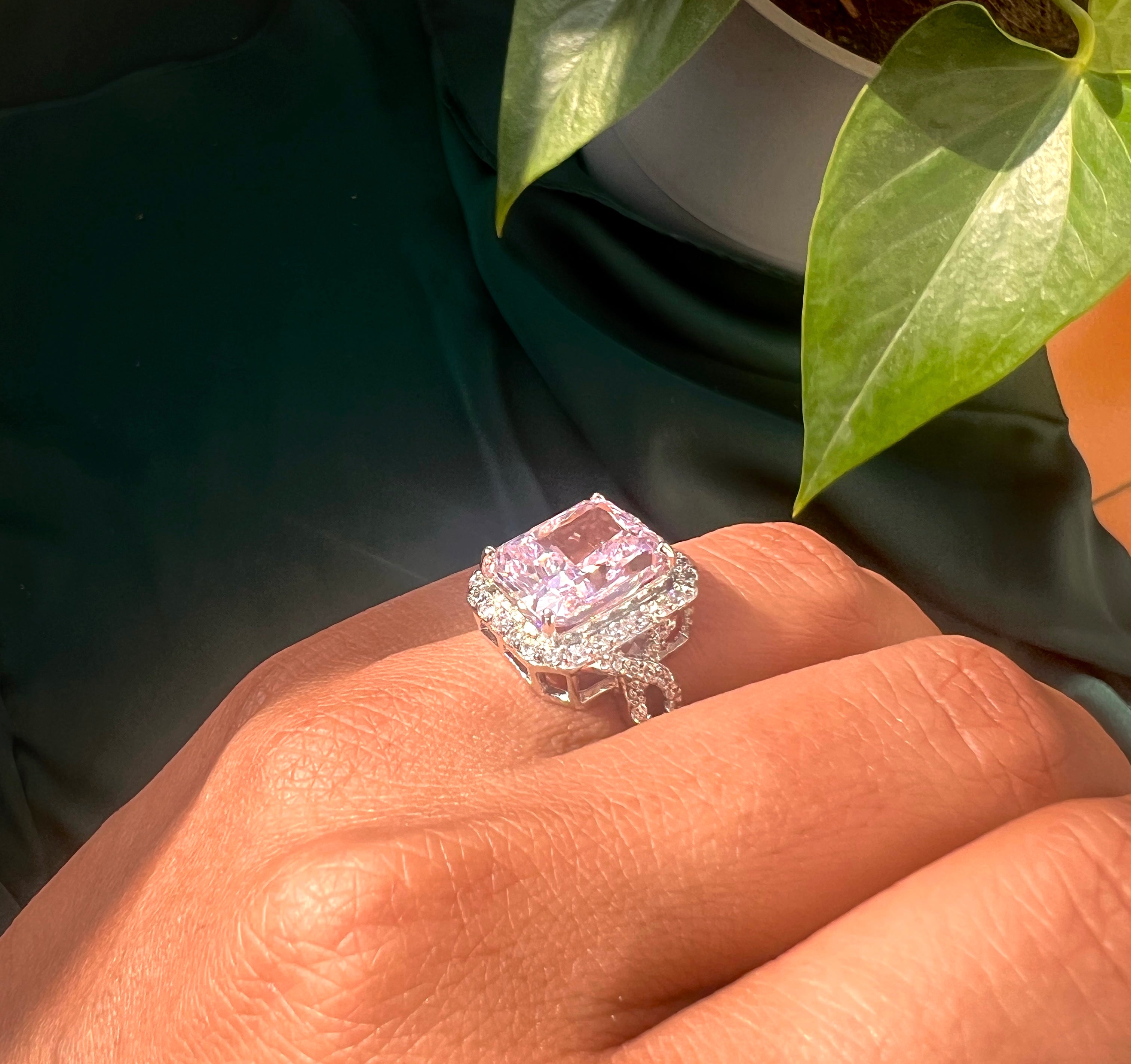 ROSE SOLITAIRE COCKTAIL RING